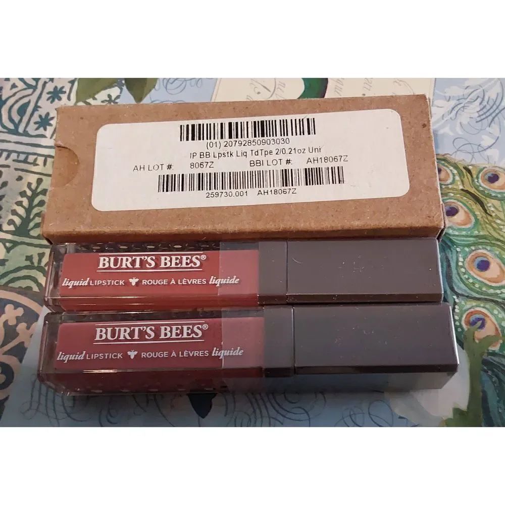 BNIB~Burt's Bees Liquid Lipstick in Tidal Taupe #803